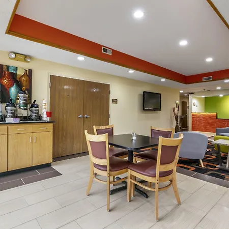 Quality Inn Rogersville-3