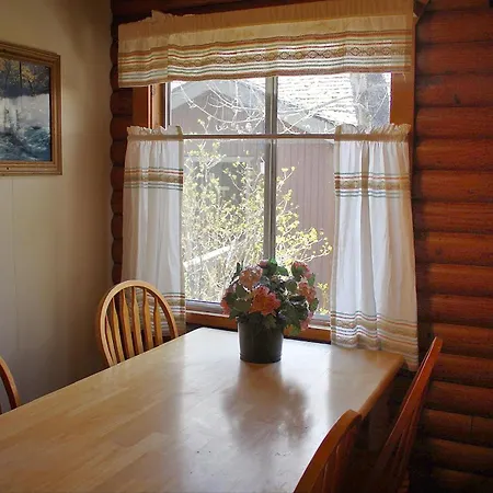 Whispering Pines-3