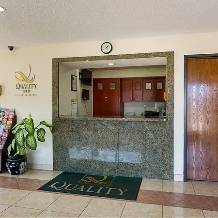 Quality Inn Chesapeake - Greenbrier-3