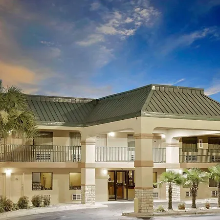 Super 8 By Wyndham Byron/South Macon-3