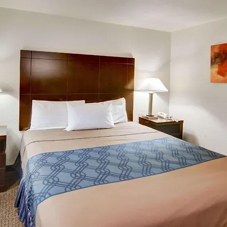 Rodeway Inn & Suites Lewisville I-35-3