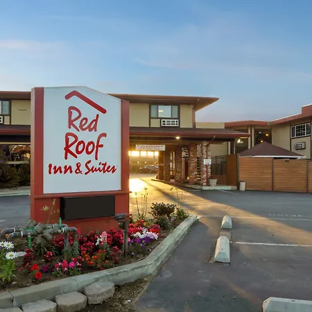 Red Roof Inn & Suites Monterey-3
