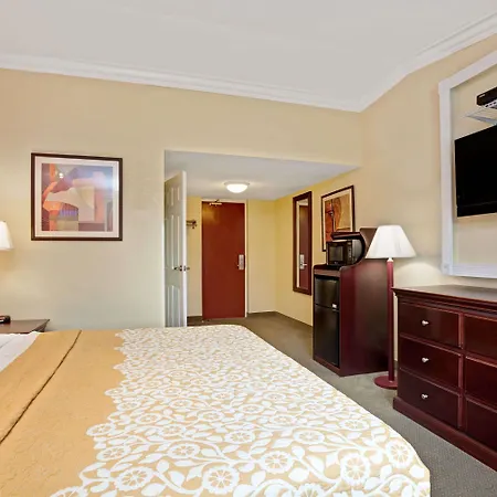 Days Inn By Wyndham Nanuet / Spring Valley-3