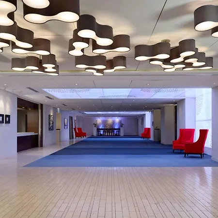 Doubletree By Hilton Montreal-3