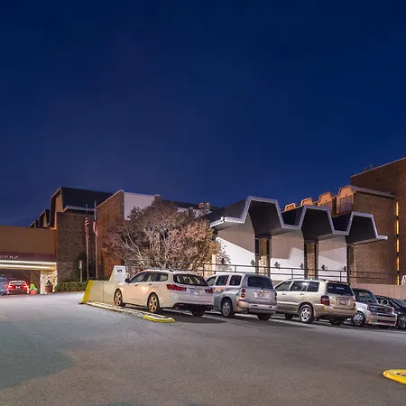 Hawthorne Inn & Conference Center-3