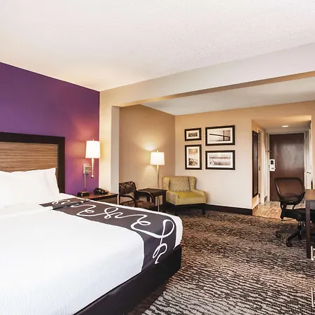Comfort Inn & Suites Clearwater South-3