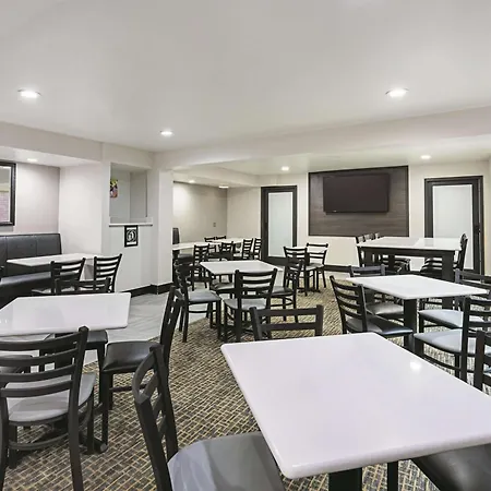 La Quinta By Wyndham Minneapolis Northwest-2
