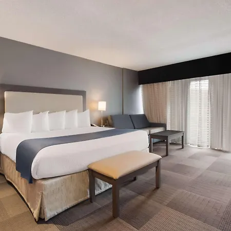 Best Western St Catharines Hotel & Conference Centre-3
