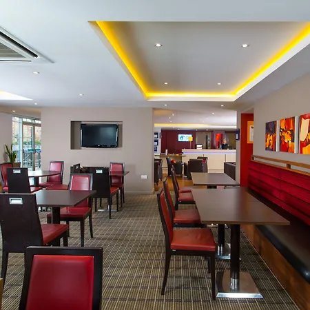 Holiday Inn Express Manchester - Salford Quays By Ihg-3