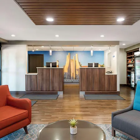 Best Western Plus Lafayette Hotel University Area-2