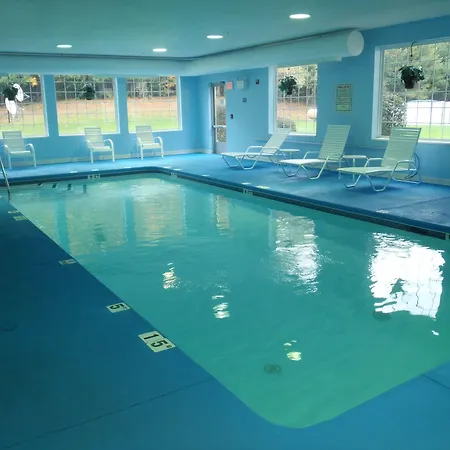 Comfort Inn & Suites-2