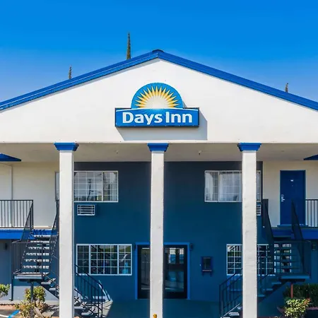 Days Inn By Wyndham Red Bluff-2