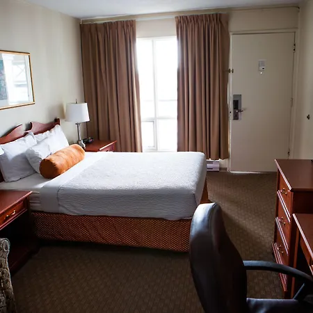 Knights Inn Lethbridge-2