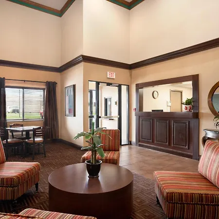 Super 8 By Wyndham Fairview Heights-St. Louis-2
