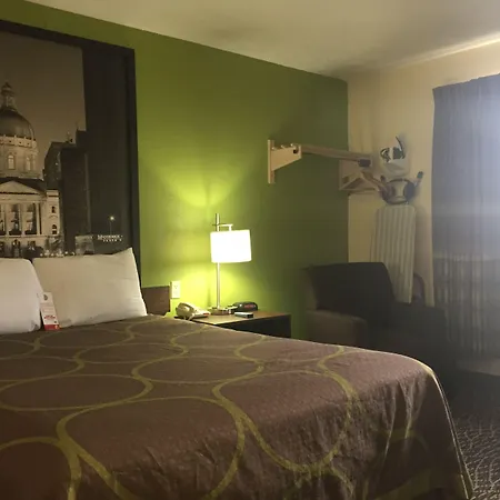 Super 8 By Wyndham Muncie/Ball St. College Area-3