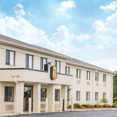 Super 8 By Wyndham Bedford-2