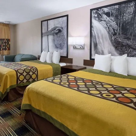 Super 8 By Wyndham Williamsburg/Historic Area-3