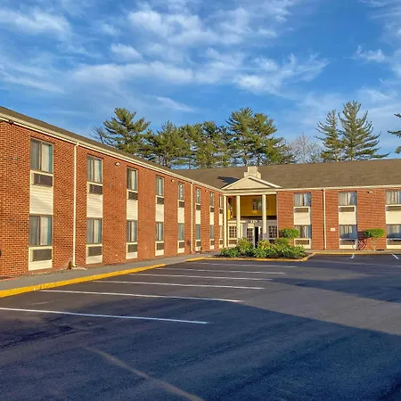 Days Inn By Wyndham Brunswick Bath Area-3