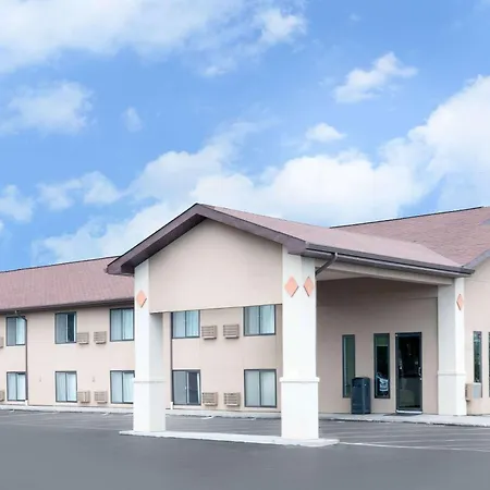 Super 8 By Wyndham Huron-2