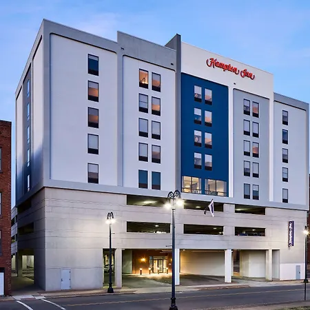 Hampton Inn Massillon-2