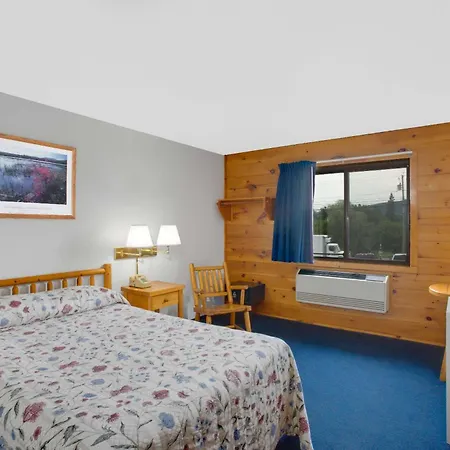 Super 8 By Wyndham Lake George/Warrensburg Area-3