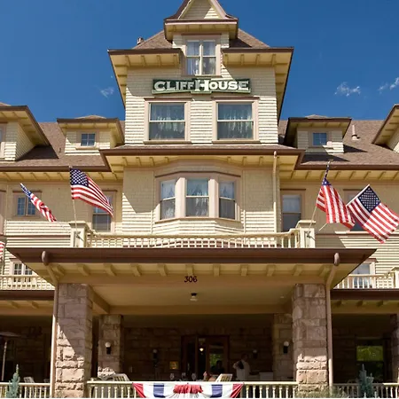 Cliff House At Pikes Peak-3
