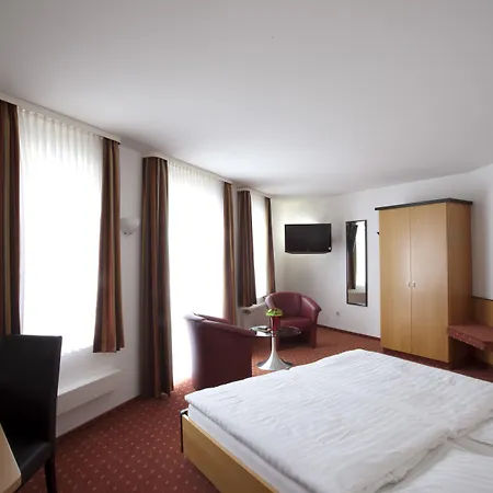 Hotel Am Braunen Hirsch-2