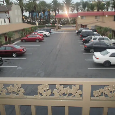 Anaheim Discovery Inn And Suites-2