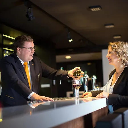 Postillion Hotel Dordrecht-3