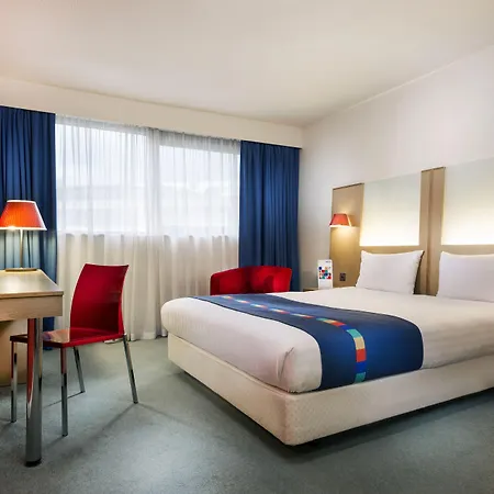 Park Inn By Radisson Cardiff City Centre-2