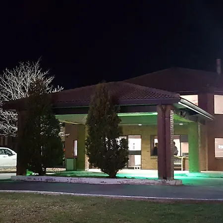 Travelodge By Wyndham Welland-2