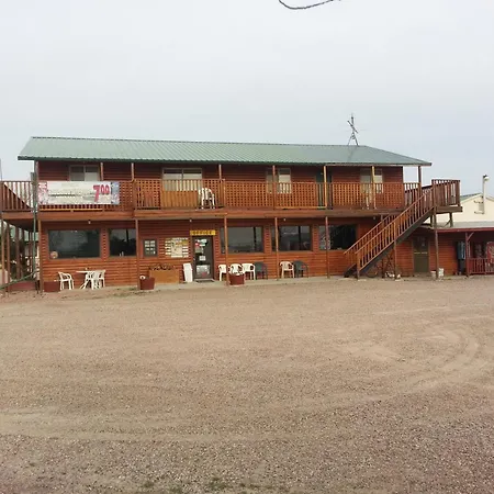 Badlands Hotel & Campground-3