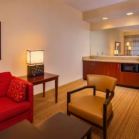 Courtyard By Marriott Dulles Town Center-2
