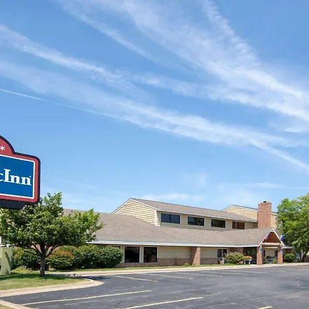 Americinn By Wyndham Coralville-2