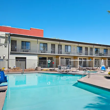 Red Roof Inn Tucson Downtown - University-3