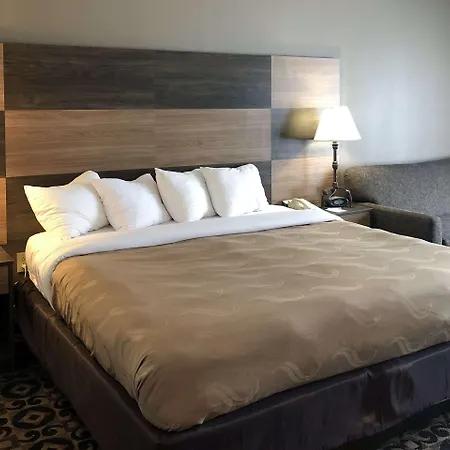 Quality Inn & Suites Boone - University Area-3