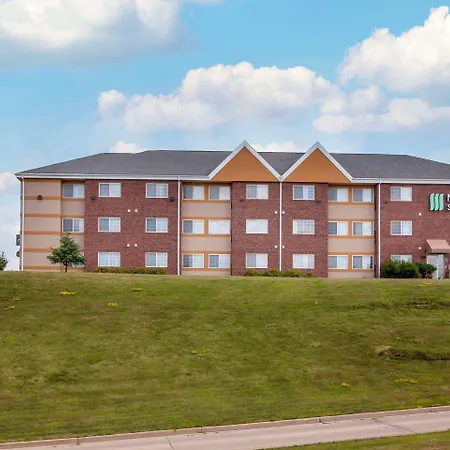 Mainstay Suites Dubuque At Hwy 20-2