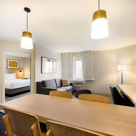 Sonesta Simply Suites Jersey City-3