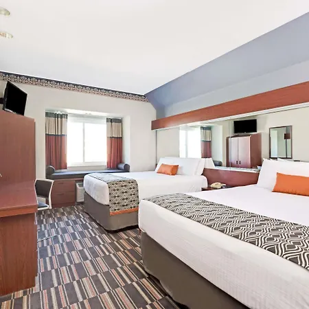 Microtel Inn & Suites Urbandale-3