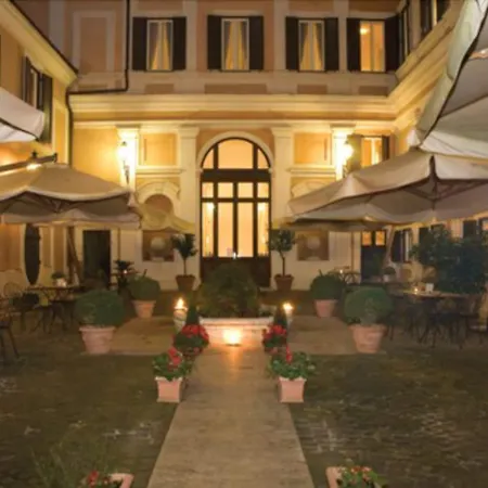 Relais Hotel Antico Palazzo Rospigliosi-3