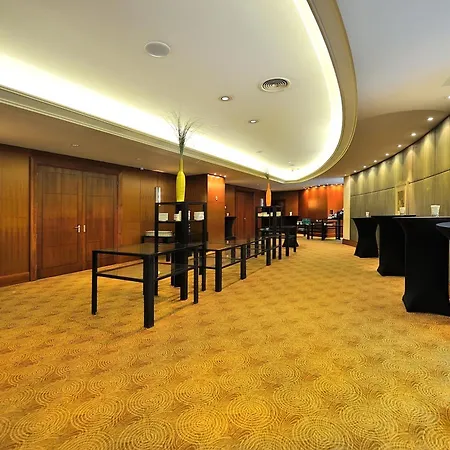 Regent Warsaw Hotel-3