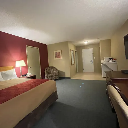 Travelodge By Wyndham Fort St John-2