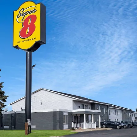 Super 8 By Wyndham Owatonna-2