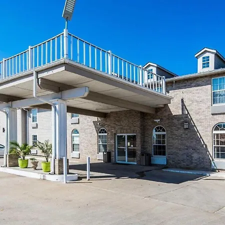Quality Inn Kearney-3