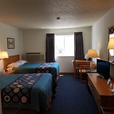 Super 8 By Wyndham Phillips-2