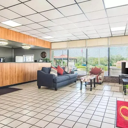 Econo Lodge Fort Payne-2