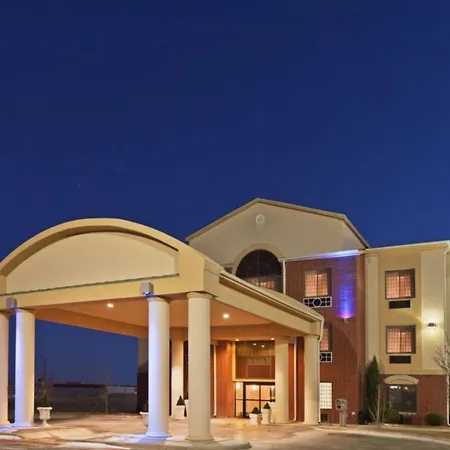 Holiday Inn Express & Suites Plainview By Ihg-2