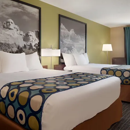 Super 8 By Wyndham Sioux Falls-3