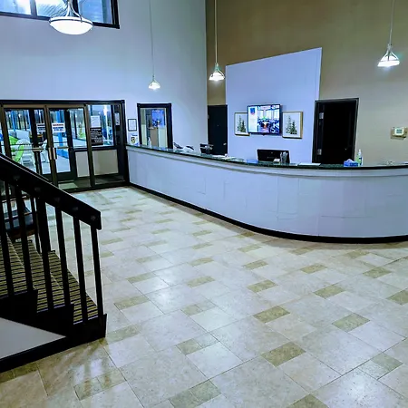 Woodfield Inn And Suites-2