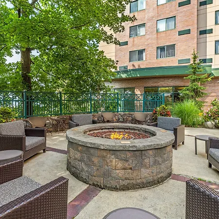 Courtyard By Marriott Boston Waltham-3
